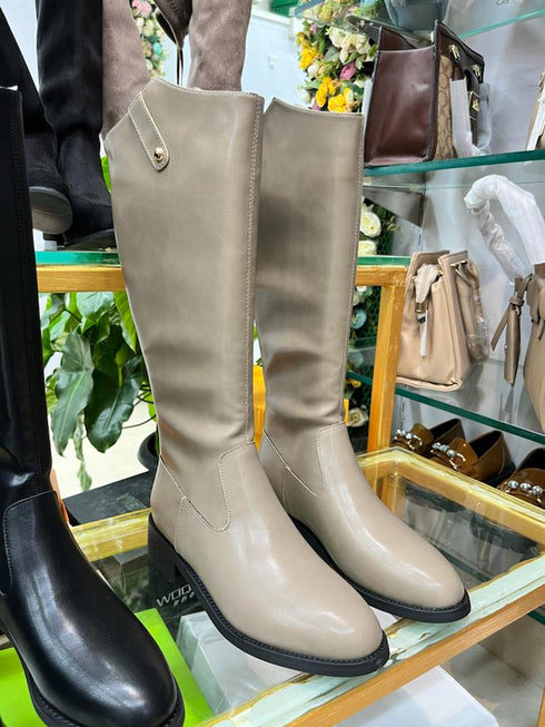 Fashionable Knee High Length Riding Zippers Boots